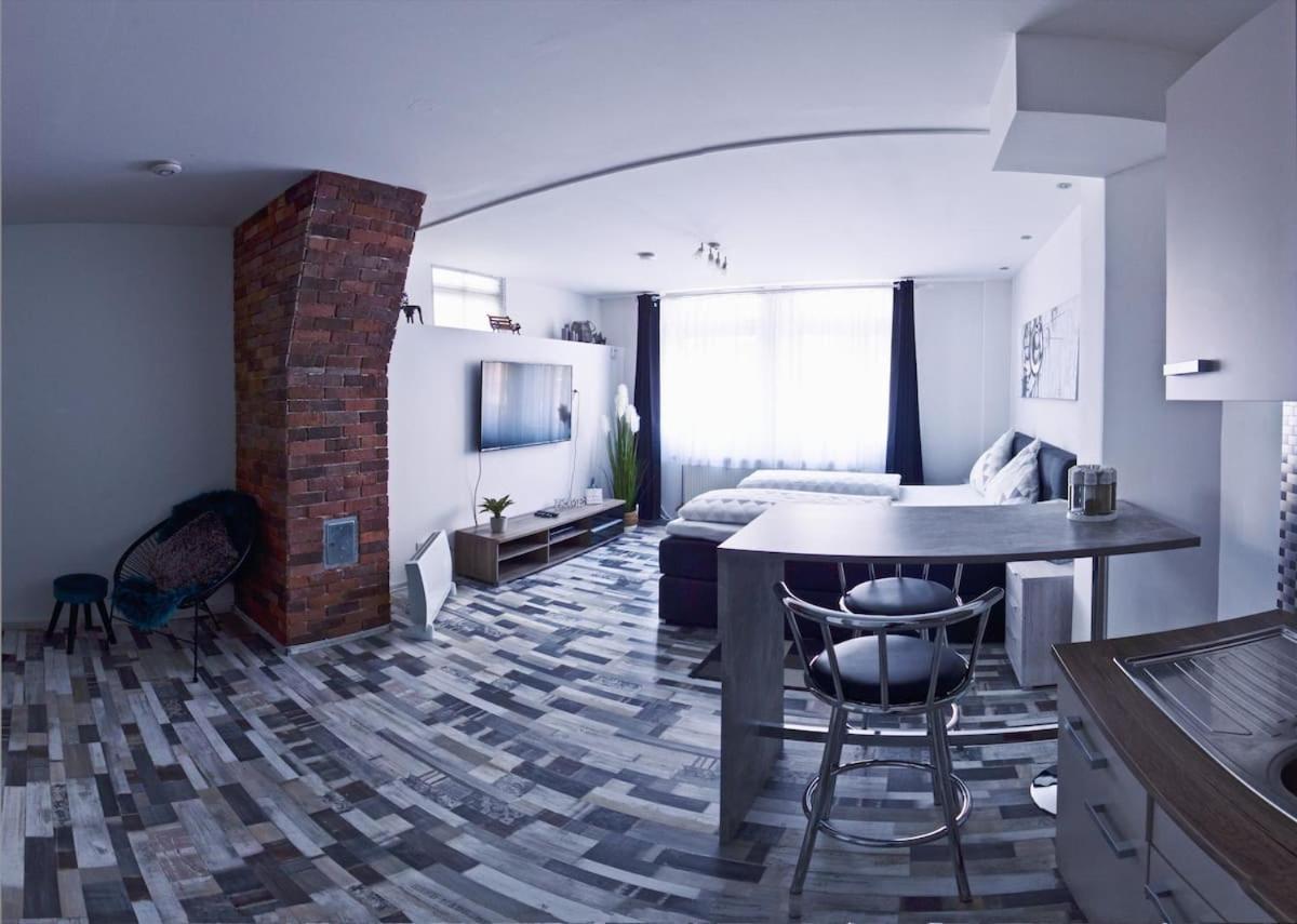Moderne Wohnung Schwarzwald - In Bester Lage Direkt Am Fluss 바드윌드바드 외부 사진